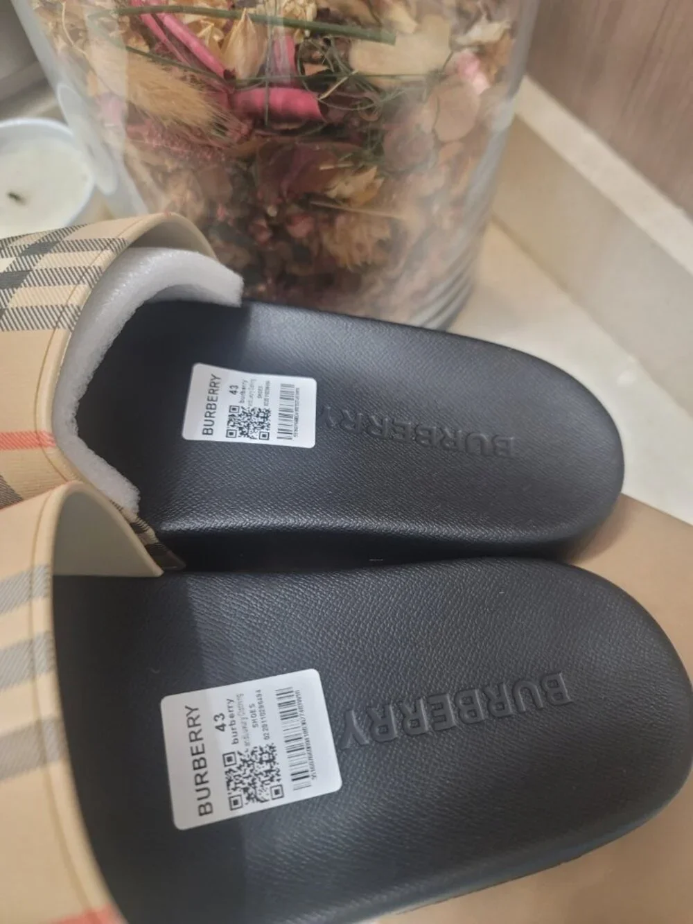 Burberry Check Logo Slide Sandals EU Sz 43 Black/Beige Leather Slip-On New NIB